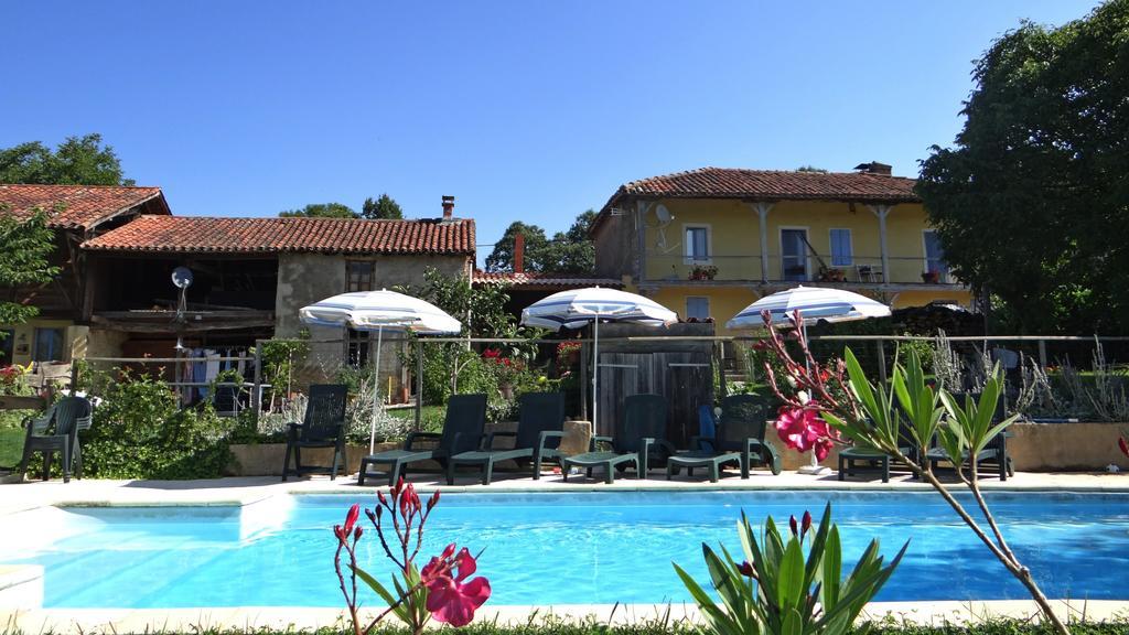 Gites Pyrenees Les Trois Montagnes Ganties Zimmer foto