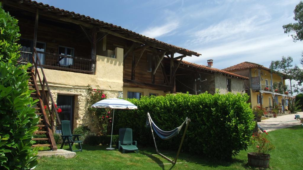 Gites Pyrenees Les Trois Montagnes Ganties Zimmer foto